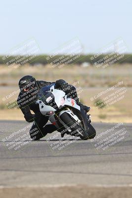 media/Oct-13-2025-Lets Ride (Mon) [[1a1cd08581]]/B Group/1020am (Sweeper)/